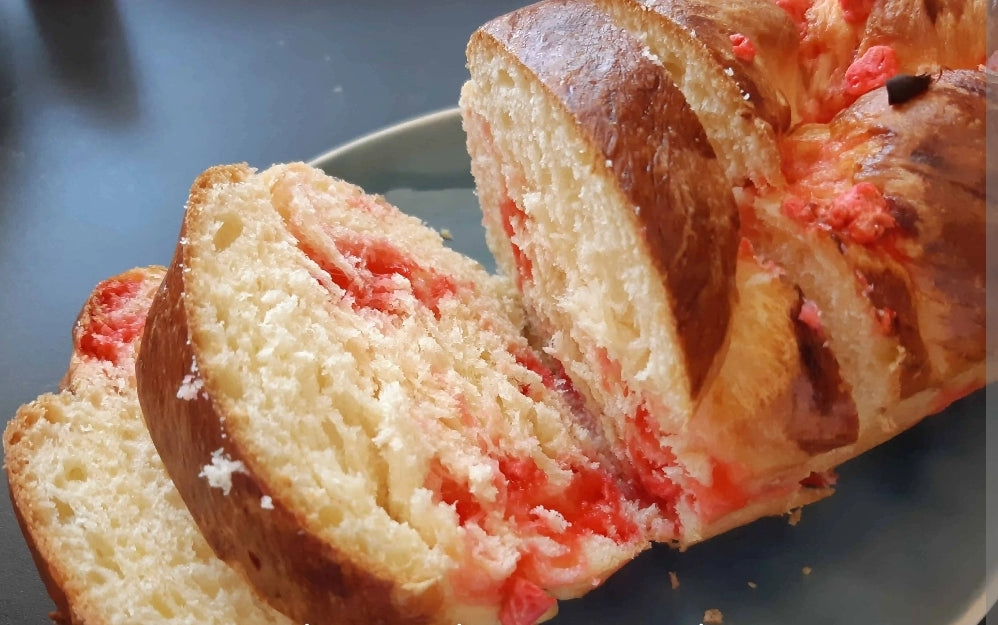 Pain de mie brioché aux pralines roses